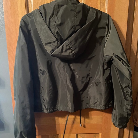 Army green jacket - Picture 2 of 2